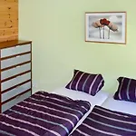 6 Person In Eidsvag-by Traum