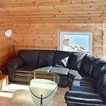 6 Person In Eidsvag-by Traum * Rod (More og Romsdal)