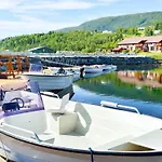6 Person In Eidsvag-by Traum Дом отдыха *