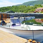 Дом отдыха 6 Person In Eidsvag-by Traum *