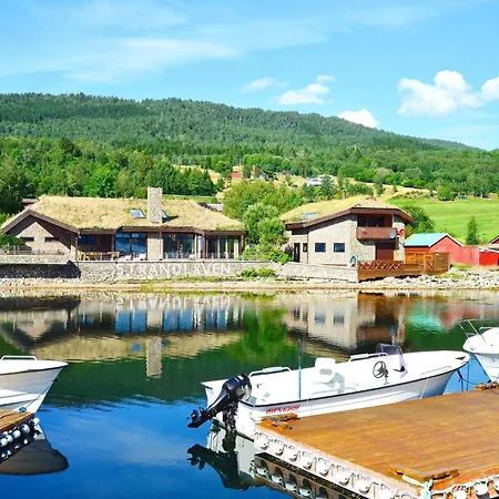 6 Person In Eidsvag-by Traum Feriehus