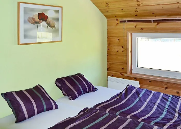 Semesterbostad 6 Person In Eidsvag-by Traum