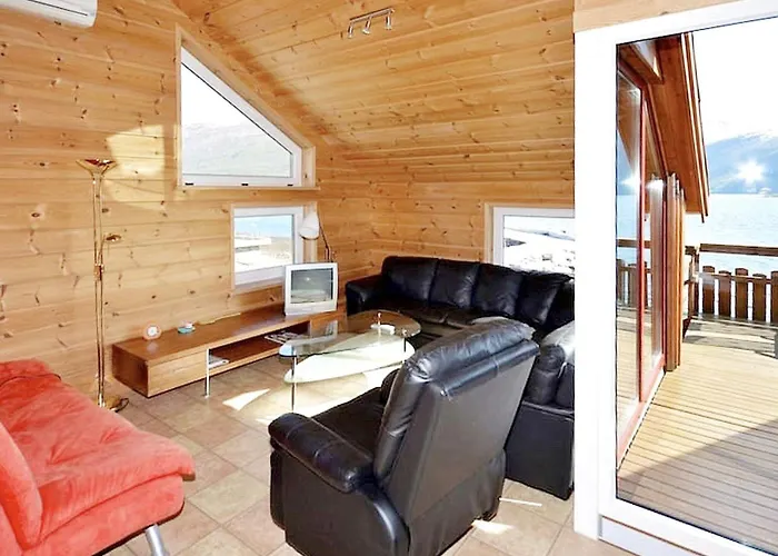 Semesterbostad 6 Person In Eidsvag-by Traum *