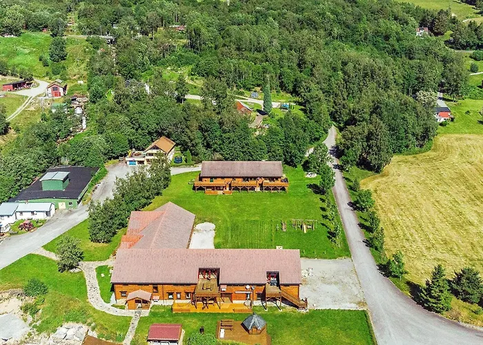 Semesterbostad 6 Person In Eidsvag-by Traum Rød