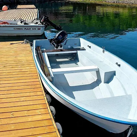 6 Person In Eidsvag-by Traum
