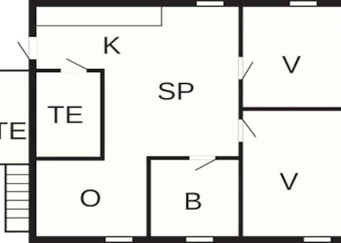 6 Person In Eidsvag-by Traum Rød